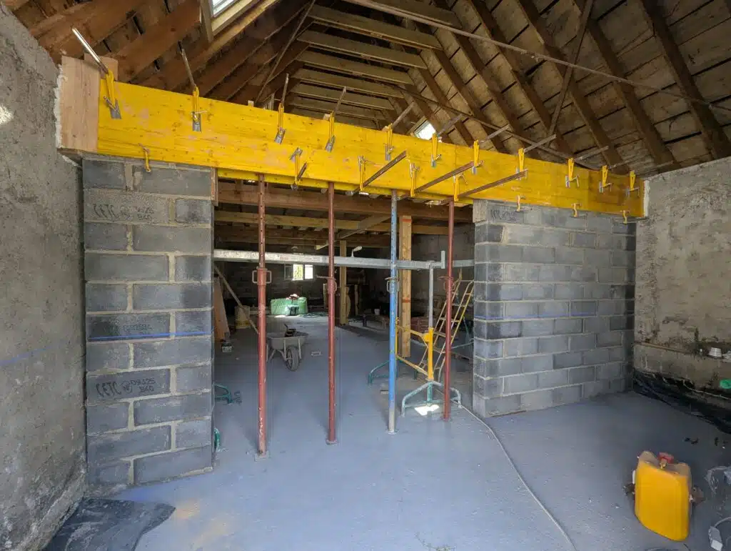 Maçonnerie en blocs béton avec chaînage armé à Arrens-Marsous